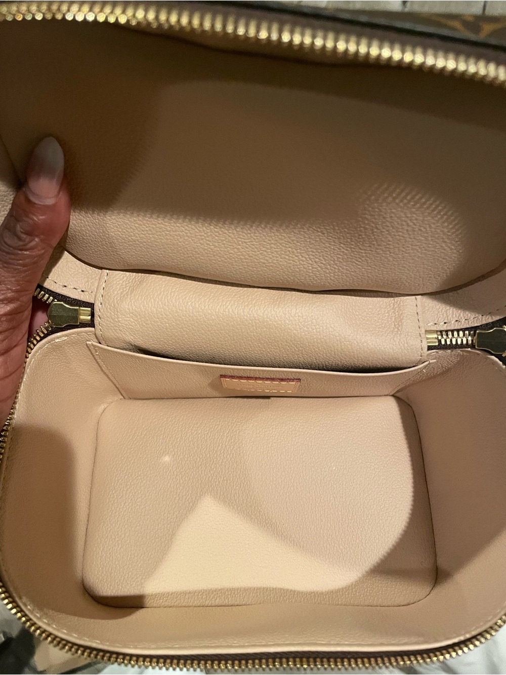 Louis Vuitton Brown Monogram Vanity Case with Tan Trim NICE MINI - Picture 4 of 4